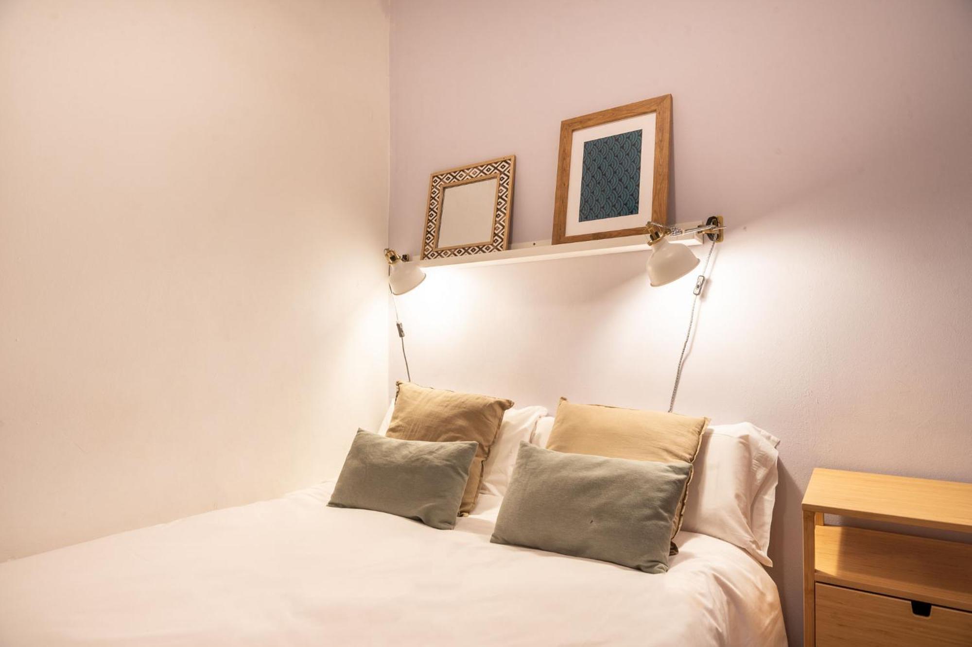 Spacious & Sunny Apt With Terrace In The City Center Barcelona Buitenkant foto