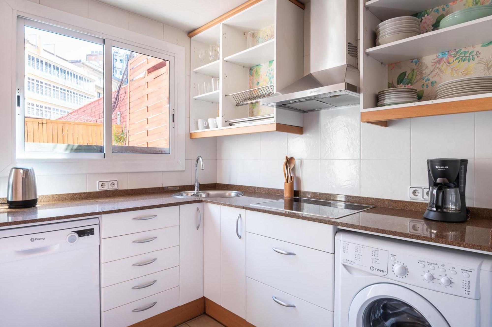 Spacious & Sunny Apt With Terrace In The City Center Barcelona Buitenkant foto