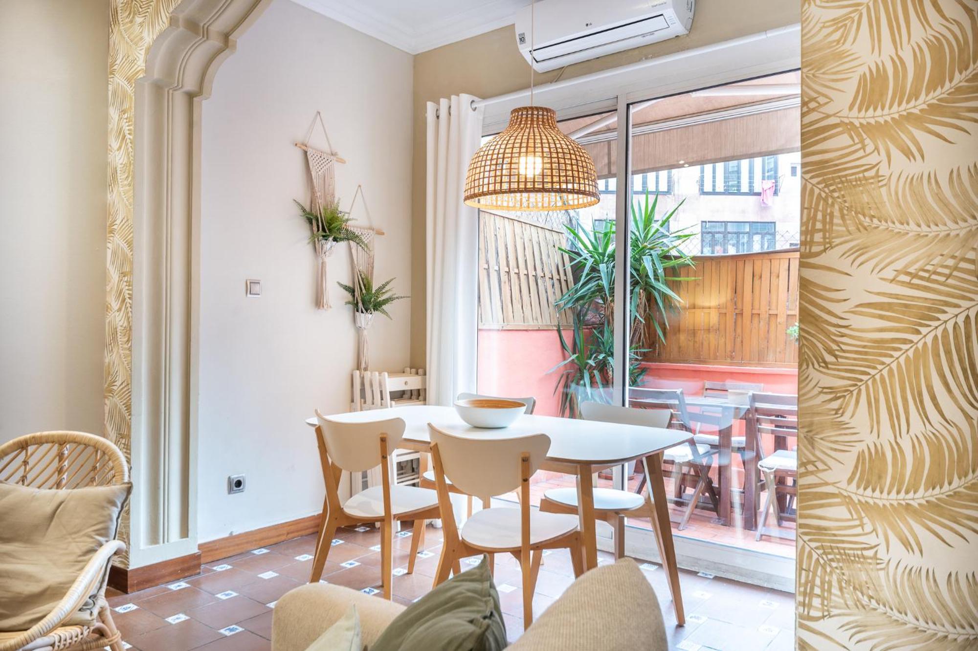 Spacious & Sunny Apt With Terrace In The City Center Barcelona Buitenkant foto