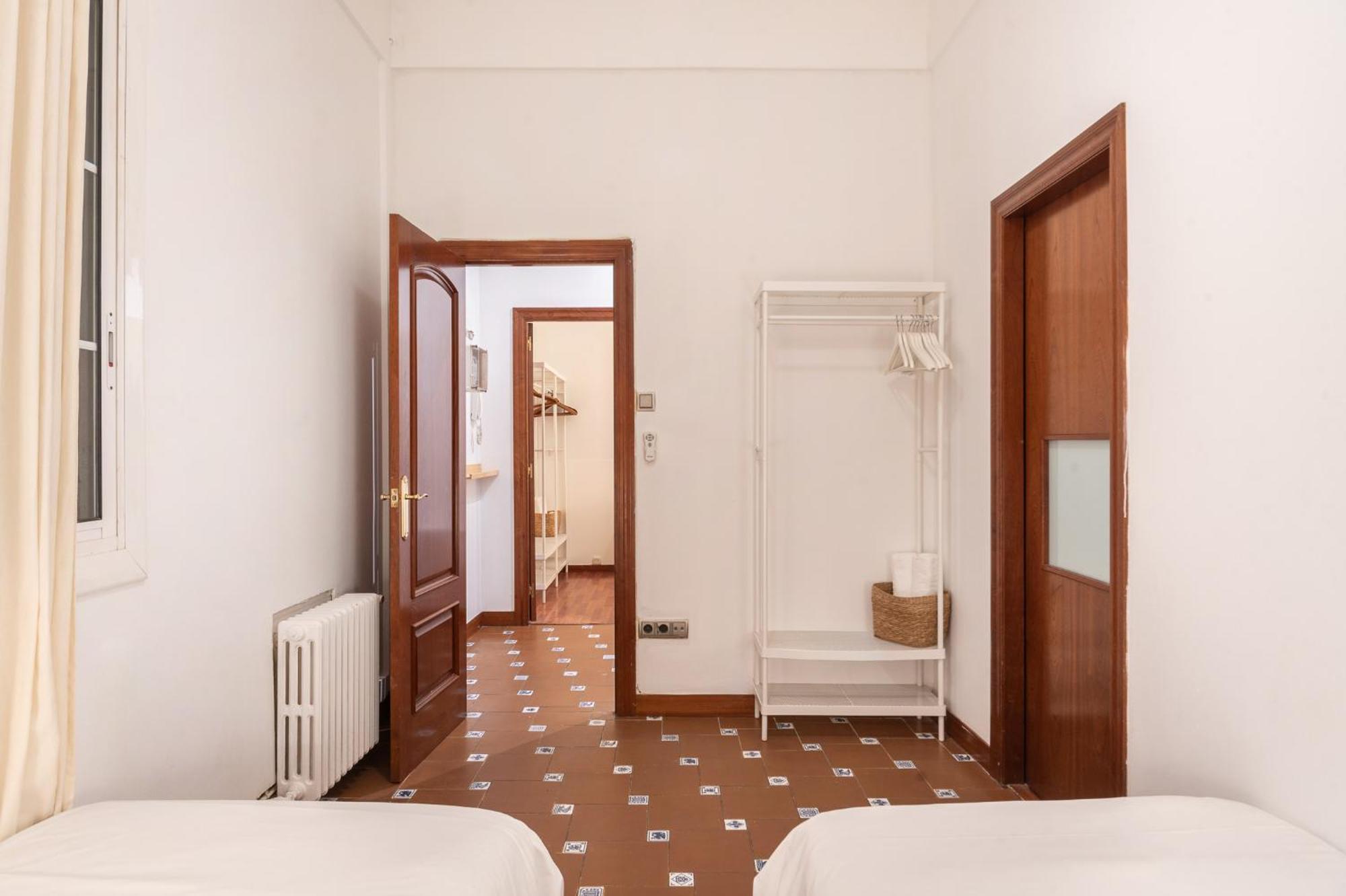 Spacious & Sunny Apt With Terrace In The City Center Barcelona Buitenkant foto