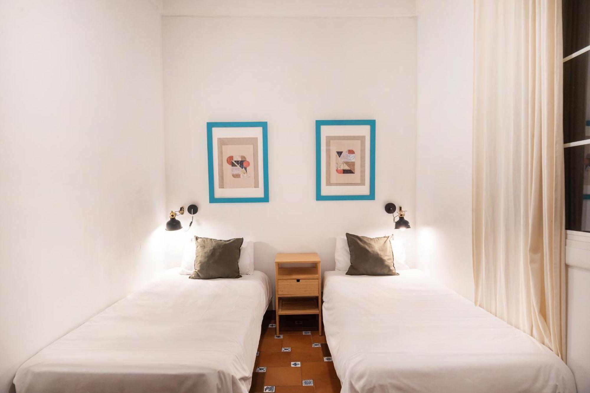 Spacious & Sunny Apt With Terrace In The City Center Barcelona Buitenkant foto